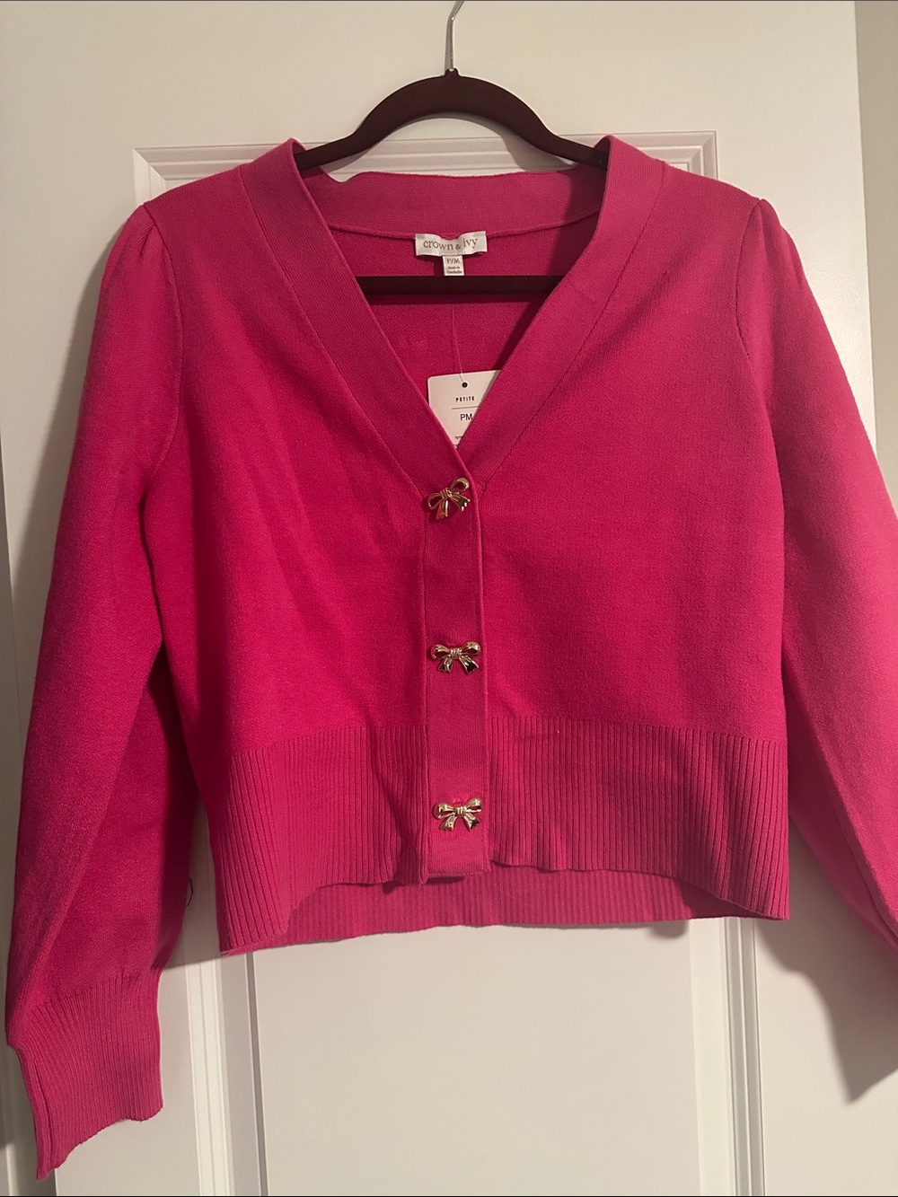 crown & ivy Hot Pink V-Neck Cropped Cardigan with Bow Buttons